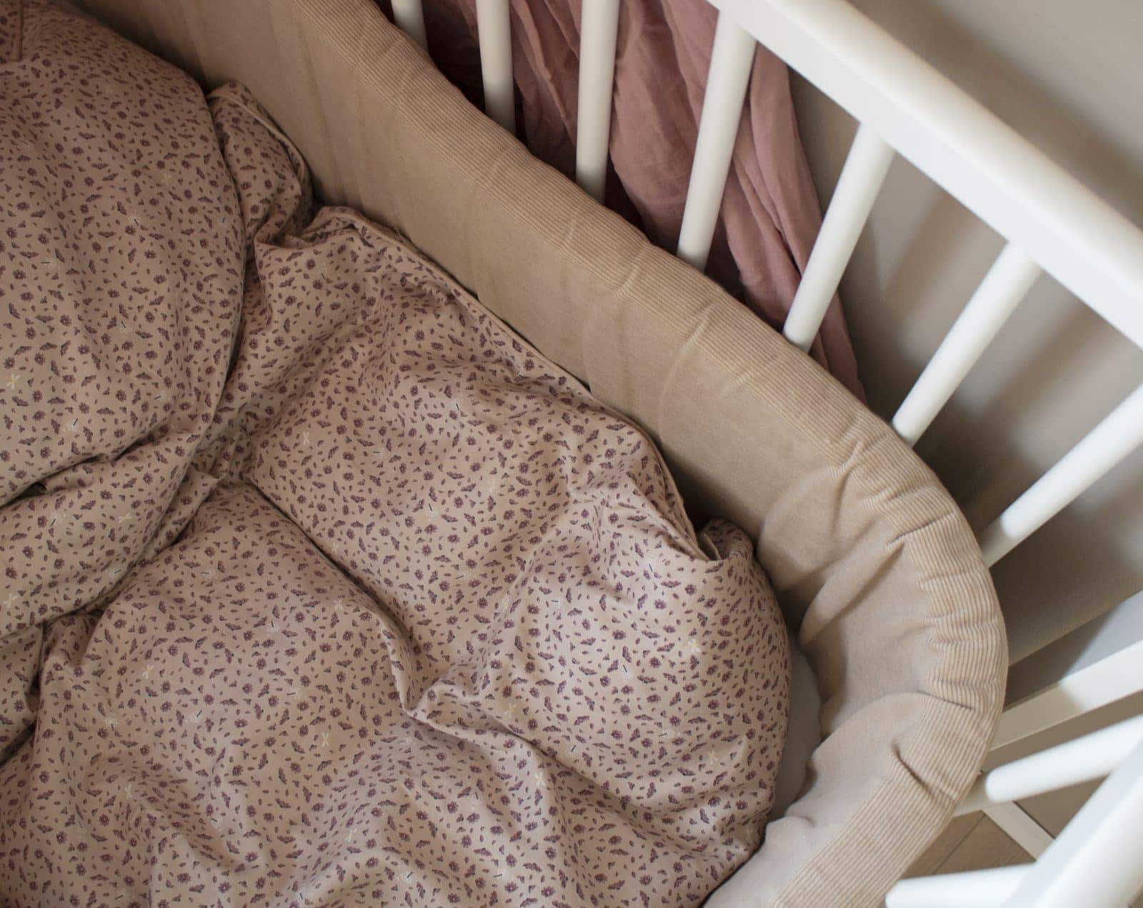 Filibabba Spjälsängsskydd Corduroy Doeskin