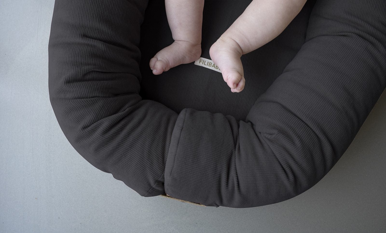 Filibabba Babynest Corduroy Stone grey